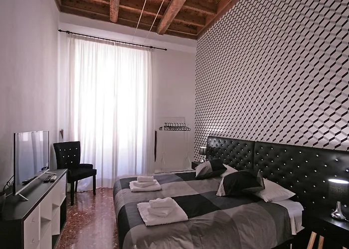 Trastevere 3 Bedrooms Apartament